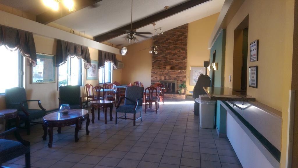 Days & By Wyndham Inn 2*